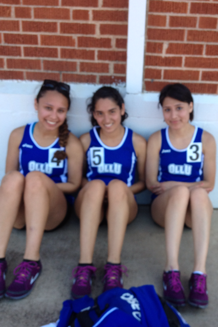 Alex De Luna, Kassie Espinoza and Laura Echeverria participated in conference meet.