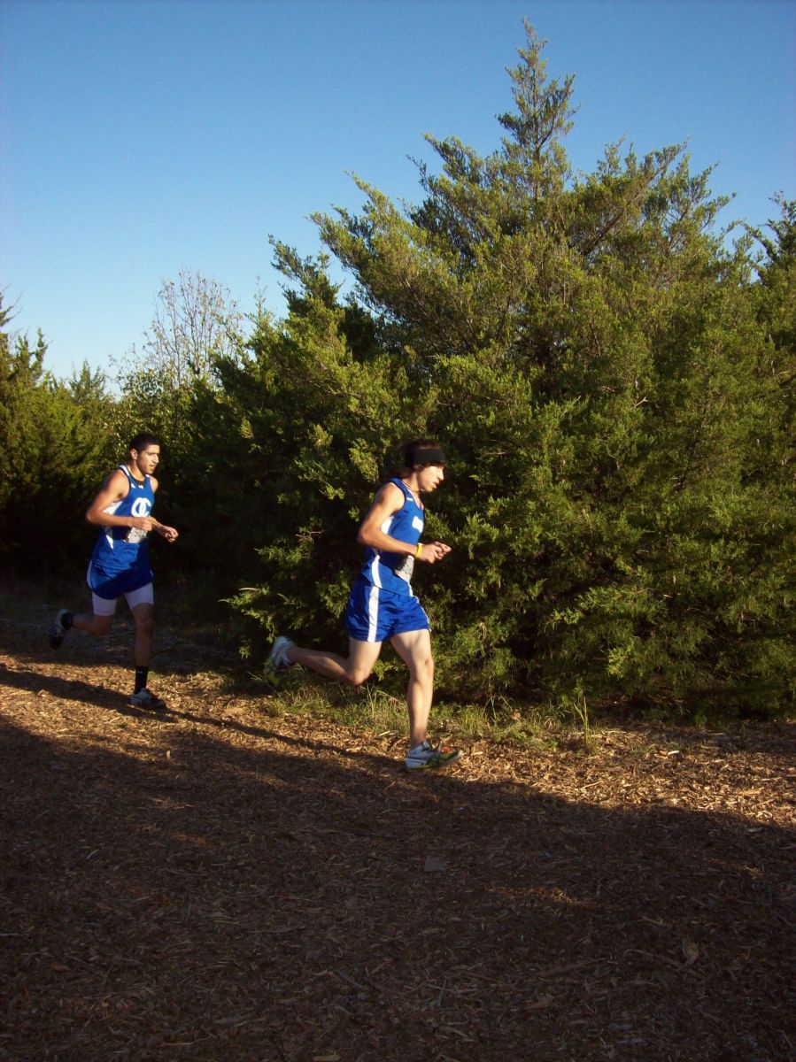 Jonathan Cepeda ran a 30:24.54 time.