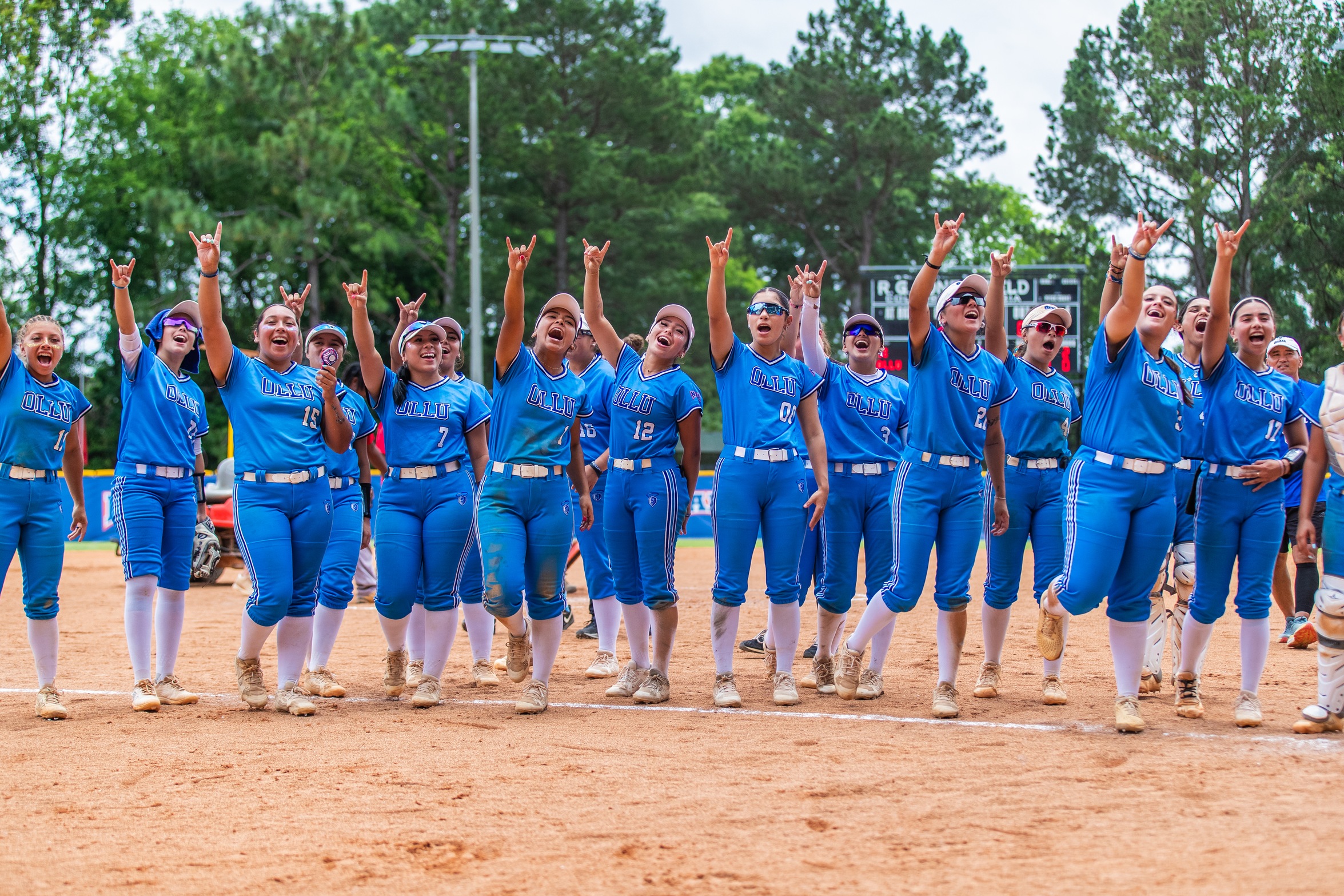 Saints Softball Finishes Season Ranked Third In Nation